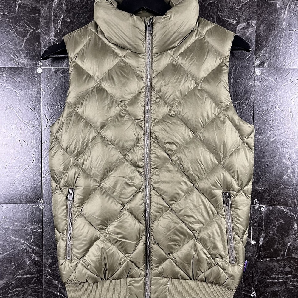 Patagonia Women's Green Puff Prow Bomber Vest XS